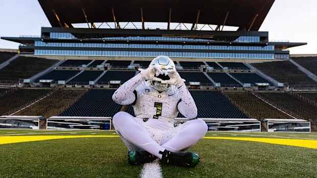 Johnny Bowens Oregon White